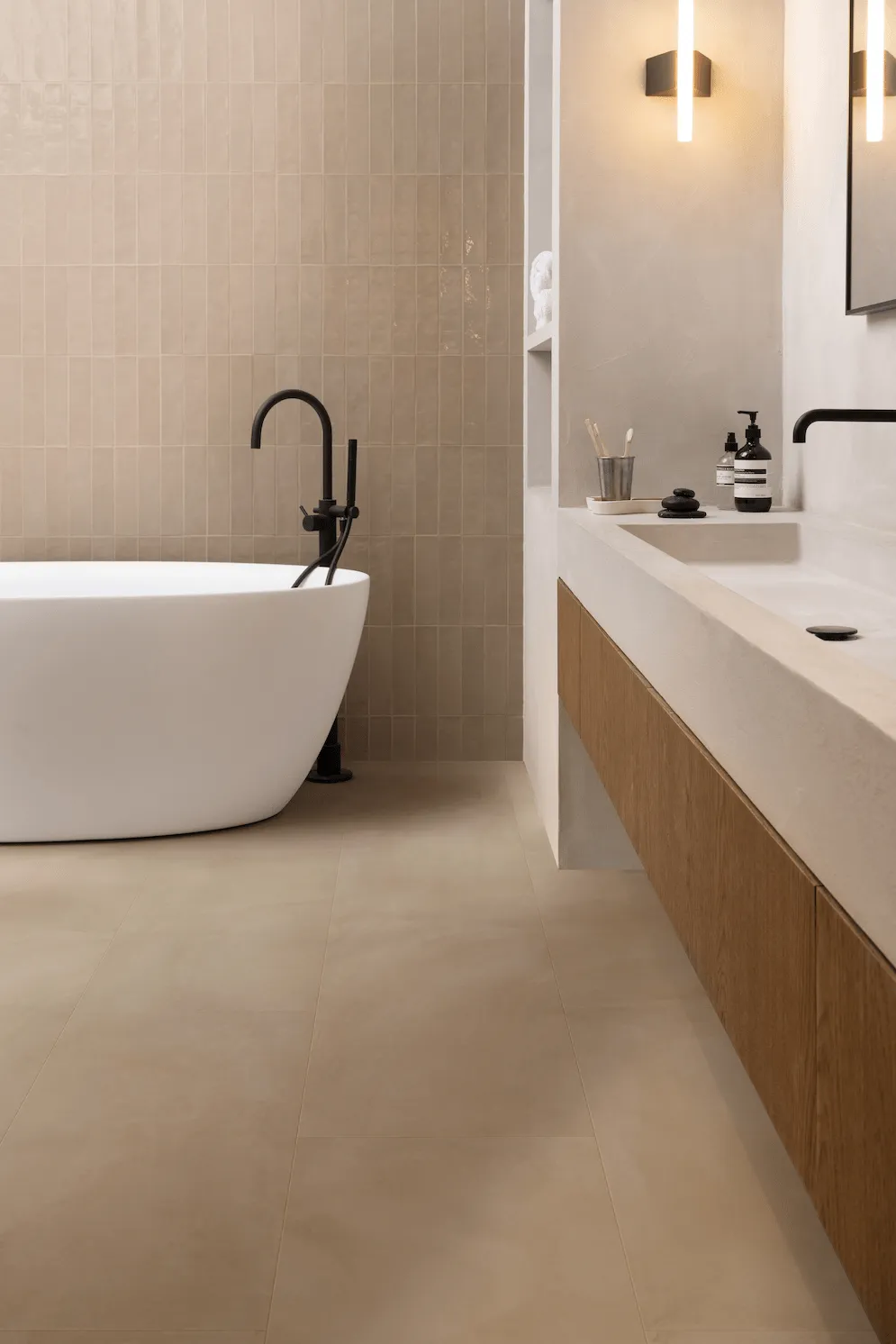 Moduleo LayRed Silky Satin Medium Tile 46532