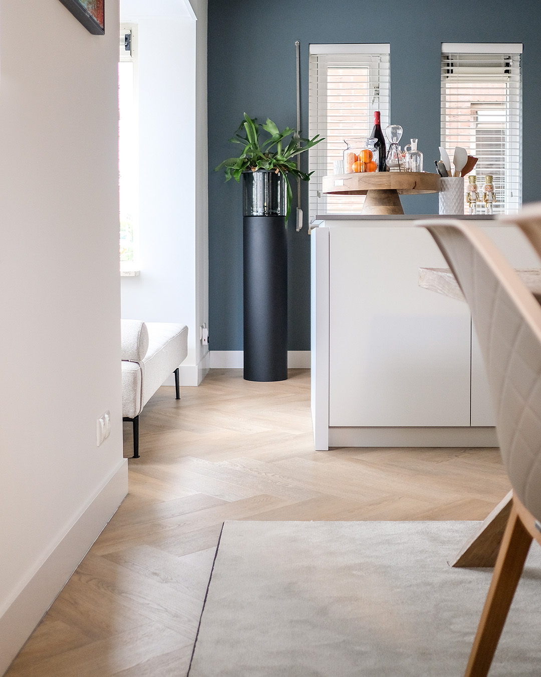 interieur, keuken, barwagen, plant, houten vloer