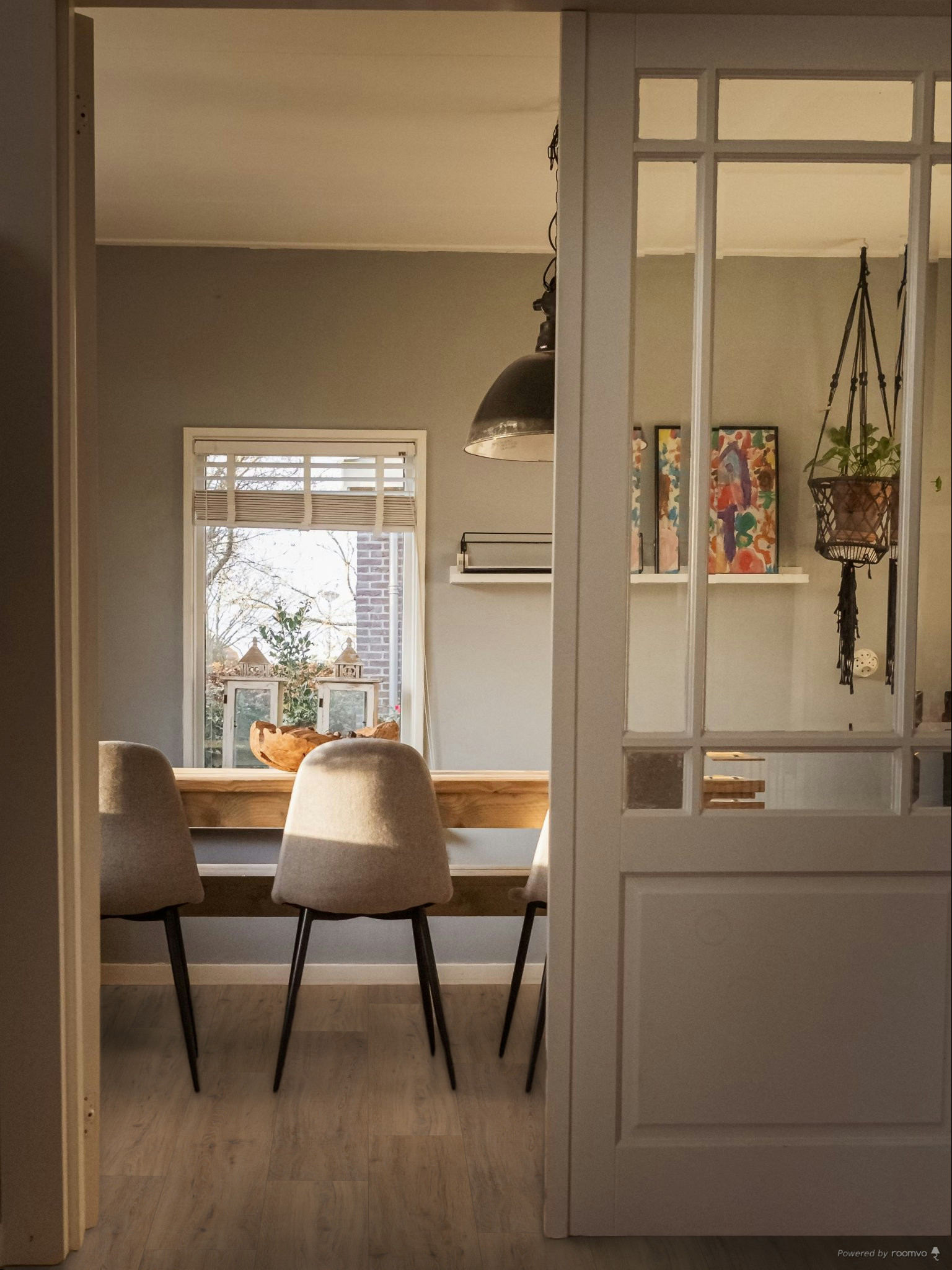 Interieurontwerp, Verdieping, Raam, Deur, Stoel