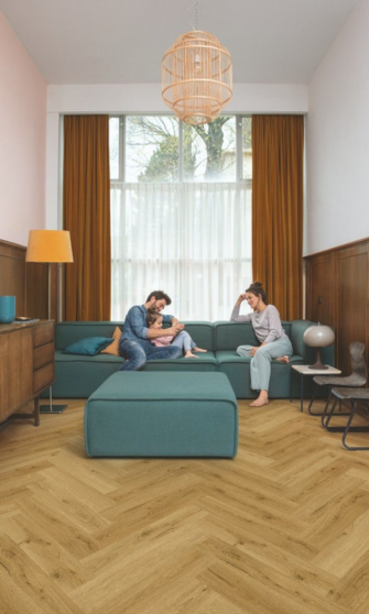 Meubels, Woonkamer, Lamp, Bank, Persoon