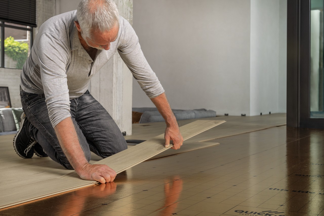 Verdieping, Vloeren, Interieurontwerp, Hout, Persoon