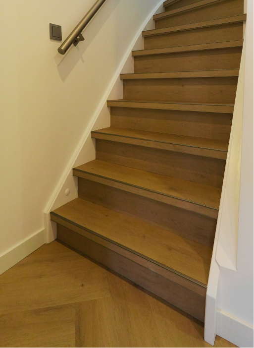 trap/, trap/, stair, wooden stairs, wood finish, handrail