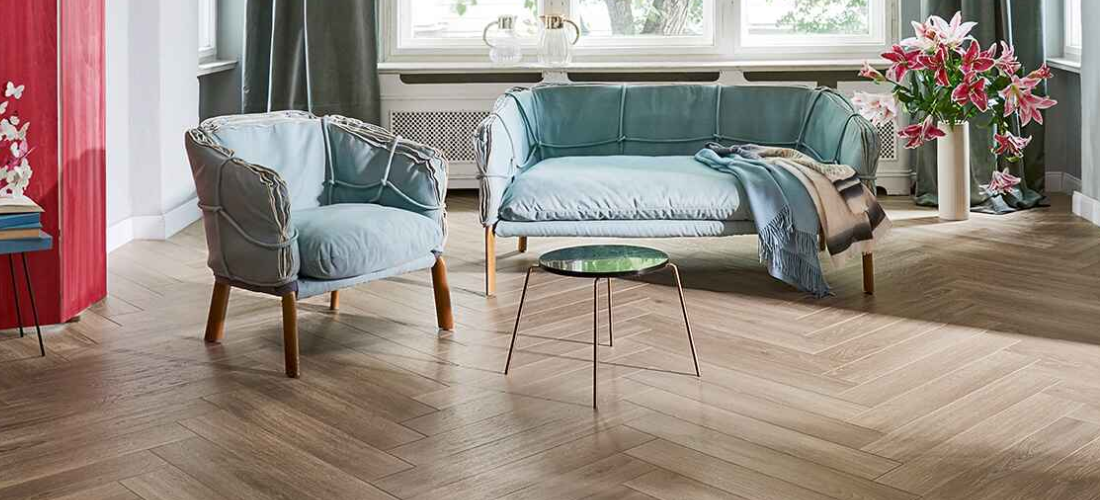 Verdieping, Vloeren, Interieurontwerp, Hout, Sofa