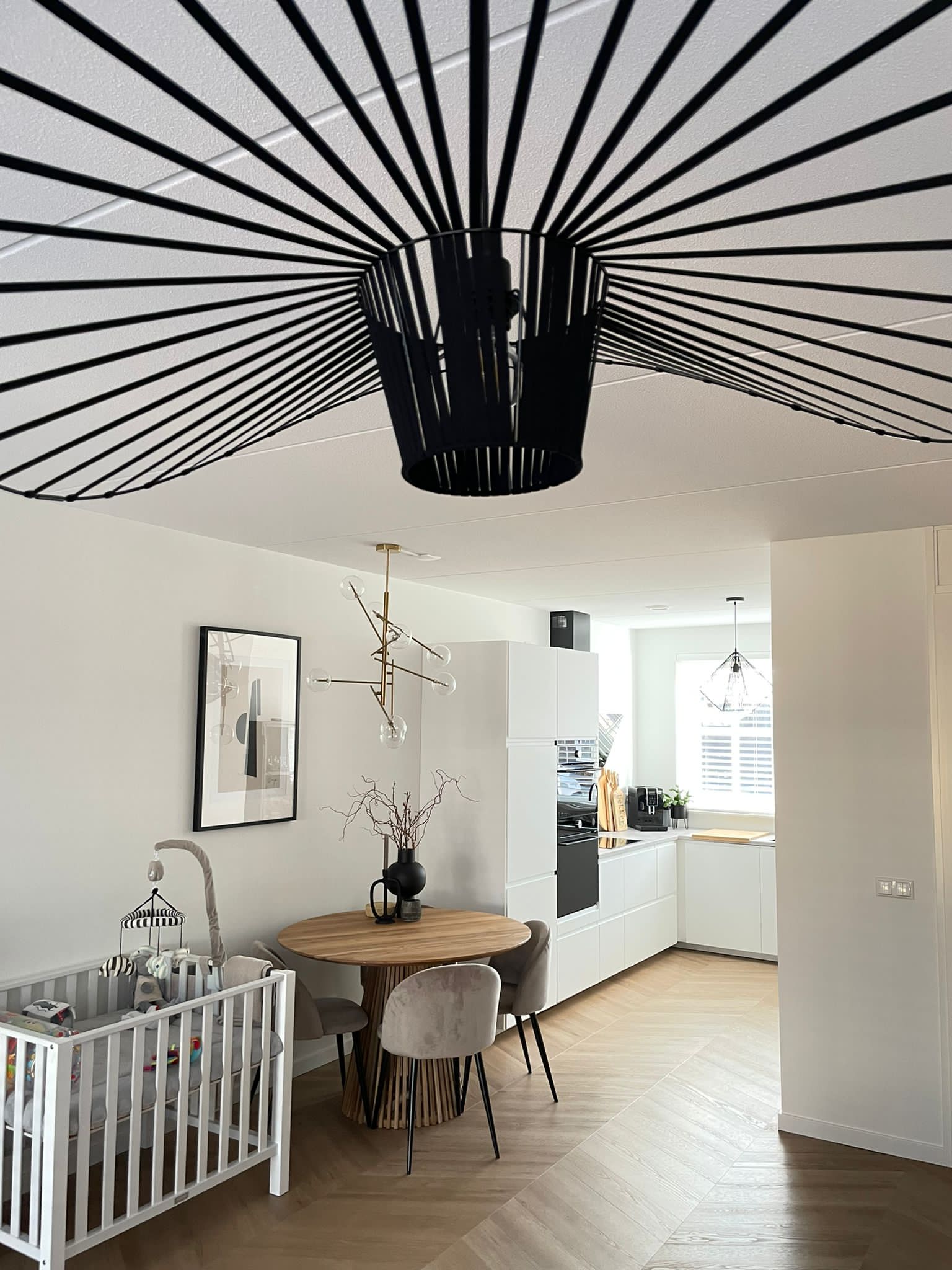 hanglamp, grote cirkel, kroonluchter, interieurverlichting, keuken-eethoek