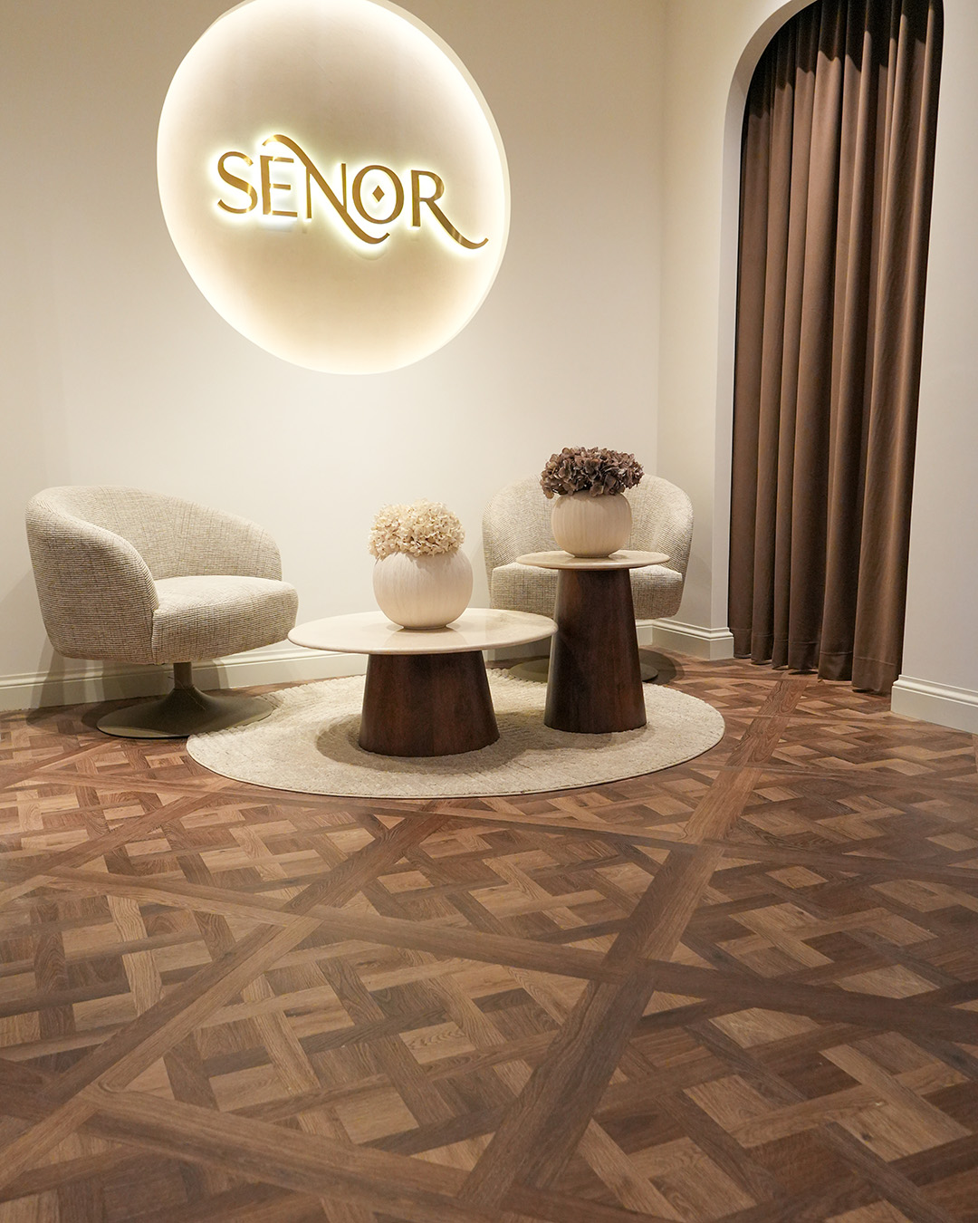 interieur, zetel, bijzettafels, plafondverlichting, decoratie