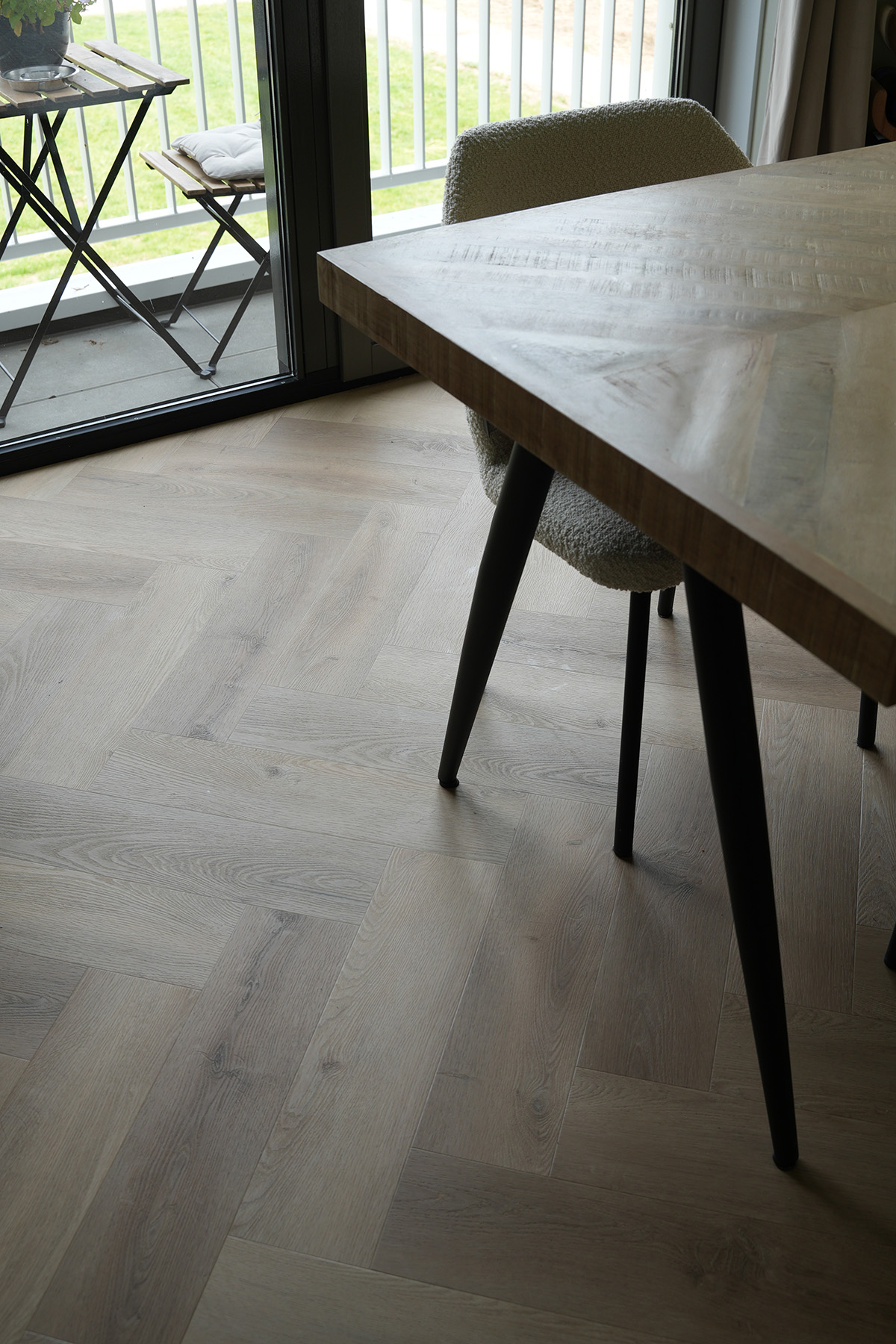 Verdieping, Vloeren, Interieurontwerp, Hout, Tafel