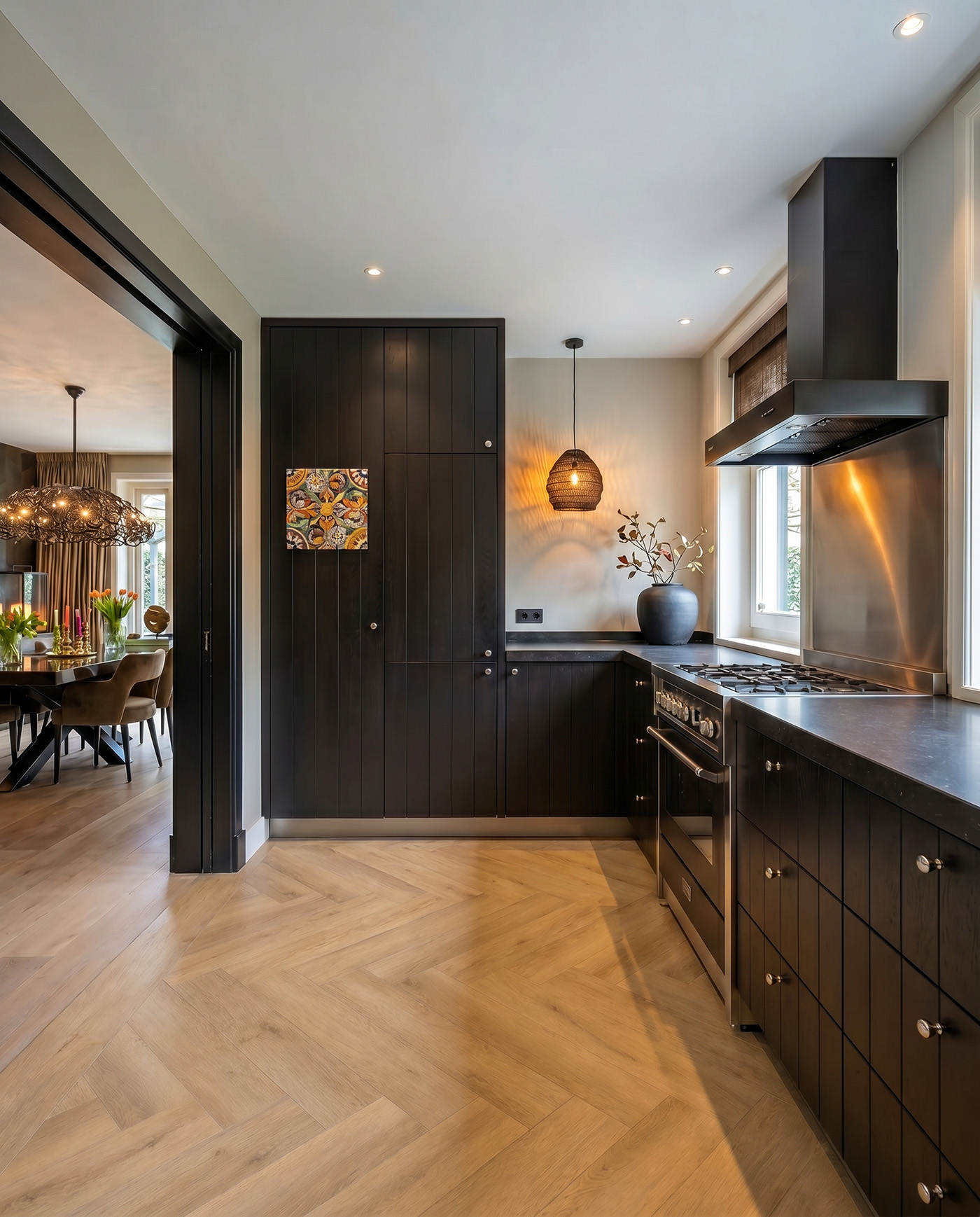 keuken, kasten, donker hout, roestvrij staal, gaskookplaat