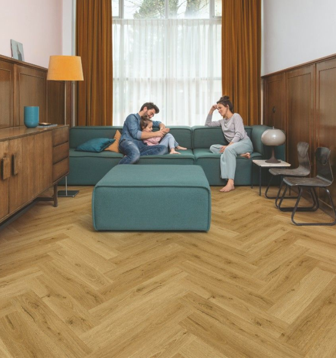 hoekbank, grijze bank, houten vloer, interieur, familie