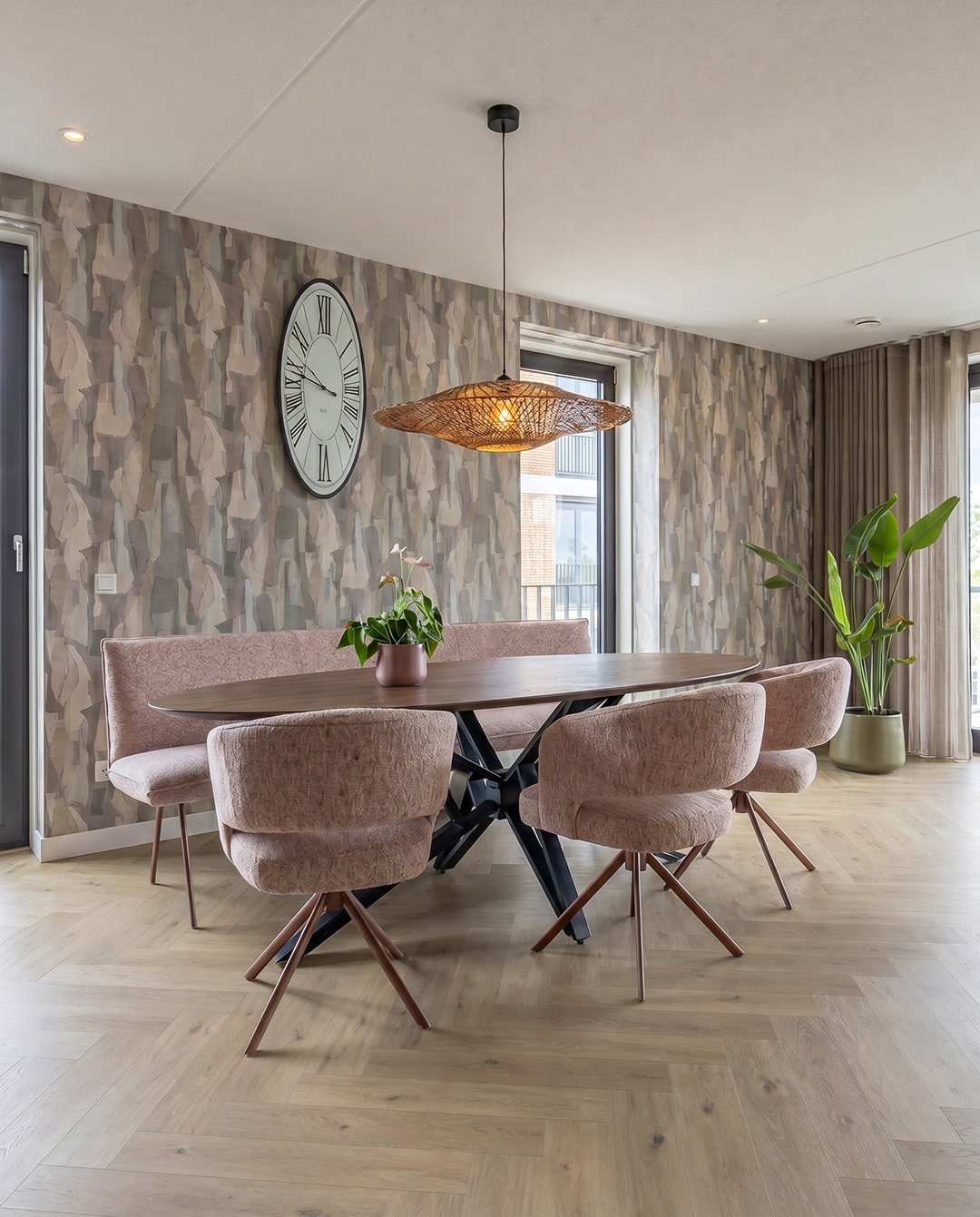 eetkamertafel, tafel, stoel, lamelacierte, vloeiende