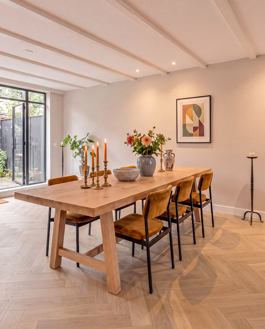 eettafel, houten tafel, meubels, zithoek, interieur