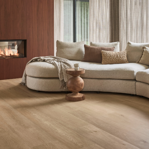 bankiraihouten-vloer, massief hout, houtkleur, ruimte-woonkamer, gashaard
