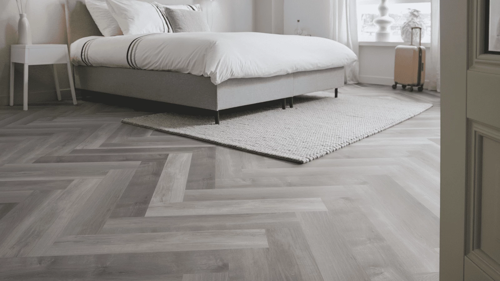 mFLOR Parva Broad Leaf 40828 Grey Sycamore 