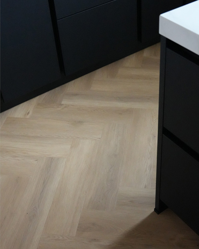 Luxury Floors Visgraat XL Hilfersum Eik